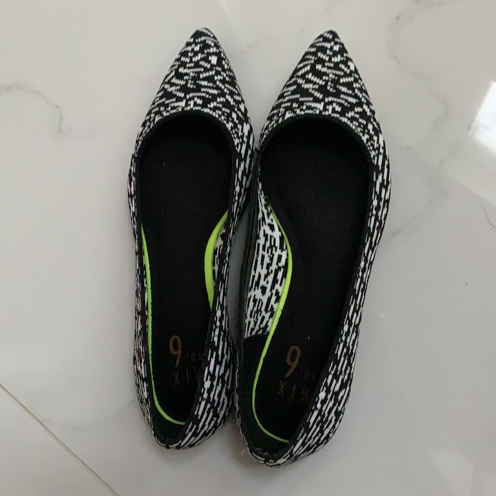 New Flats - size 6